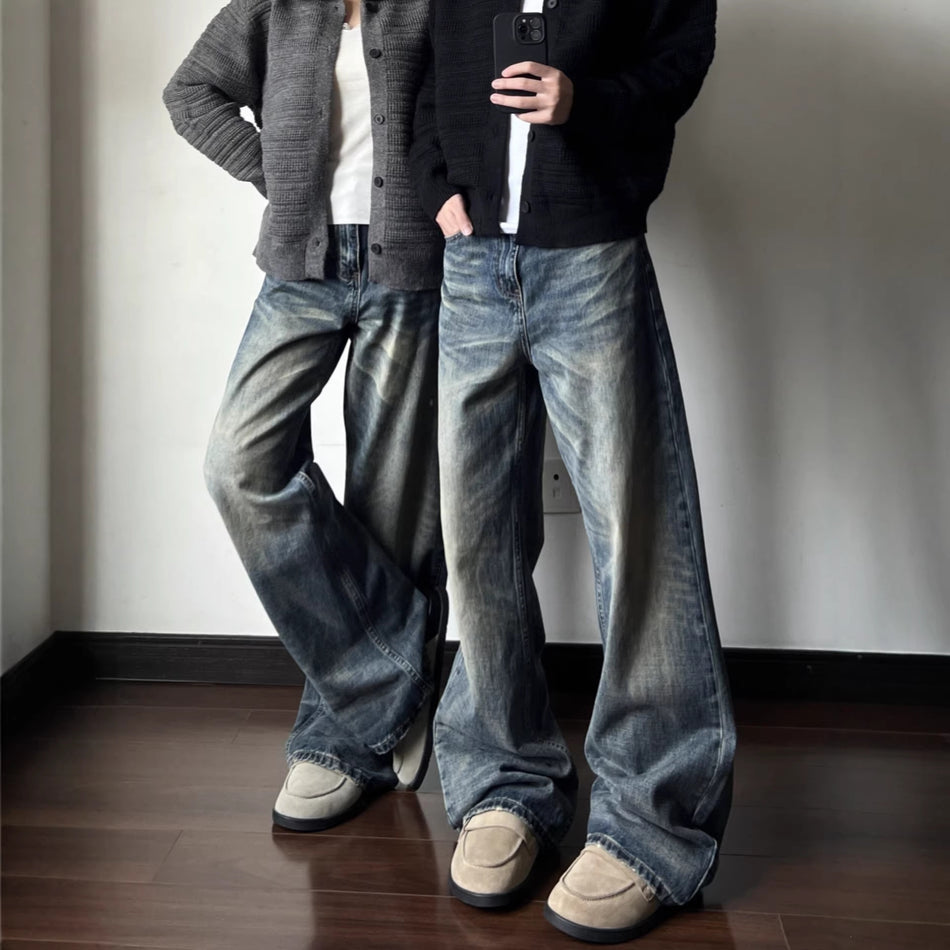 Men’s Elastic Waist Loose Straight Casual Jeans