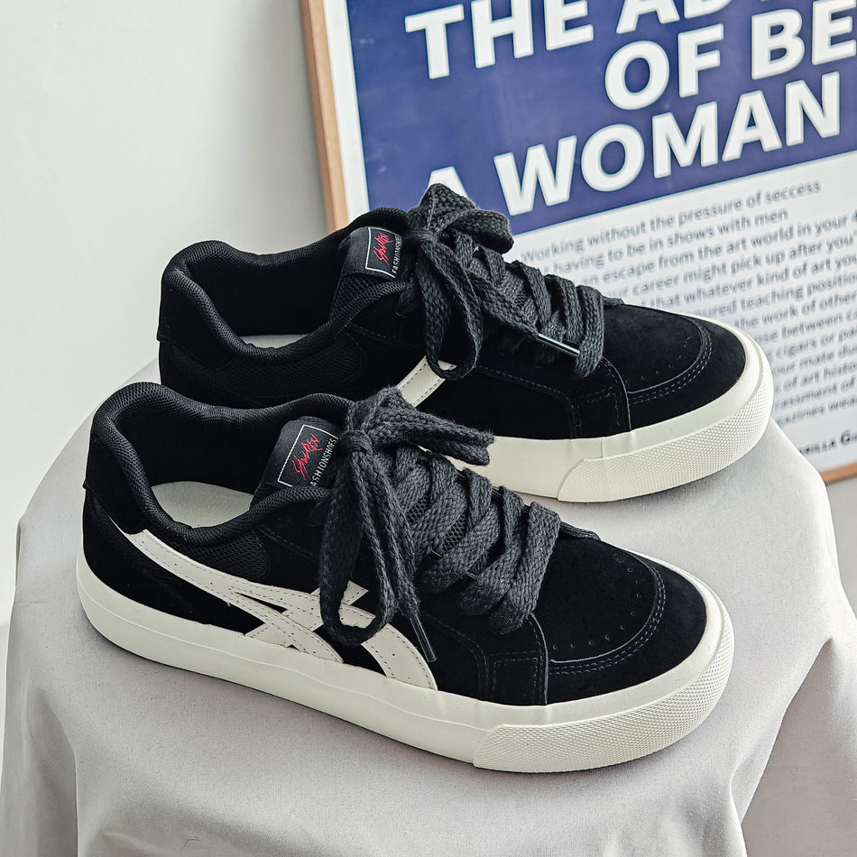 Men’s Canvas Sneakers Retro Skate Casual Shoes 2026