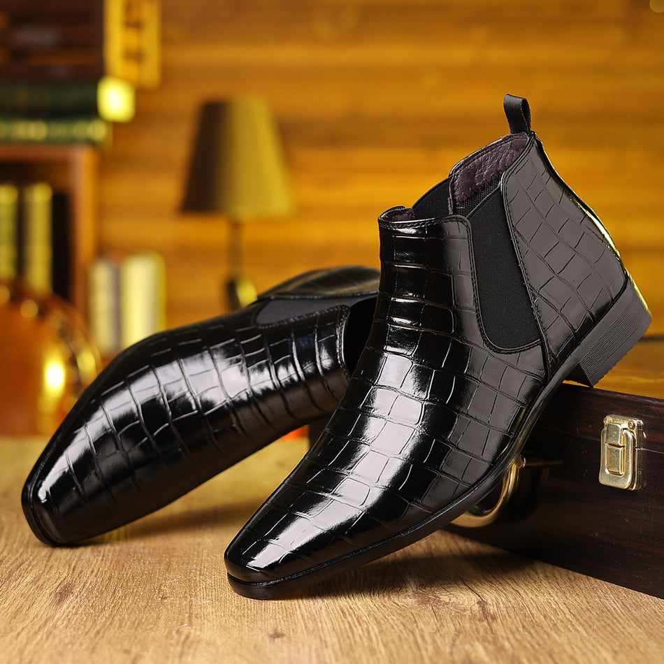 Men's Glossy Croc-Pattern Slip-On Chelsea Boots with Pointed Toe