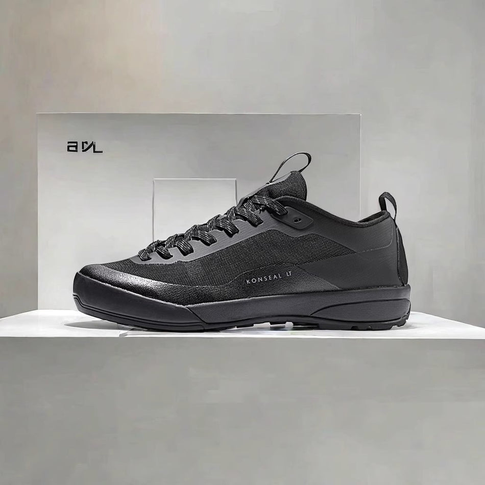 High-End Waterproof Hiking Shoes | Breathable & Lightweight