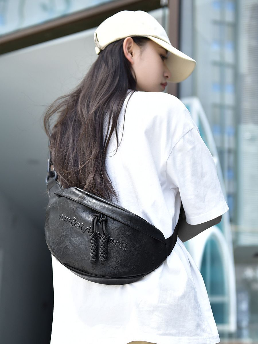Trendy Women’s Black PU Chain Crossbody Chest Bag