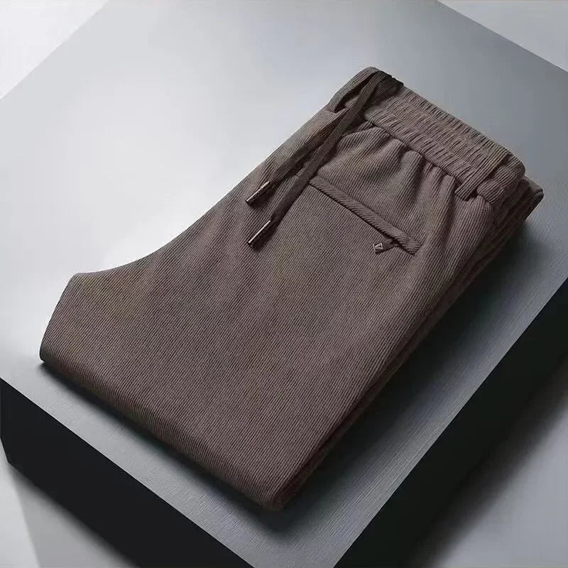 Fleece-Lined Corduroy Pants – Slim Fit Men’s Winter Casuals