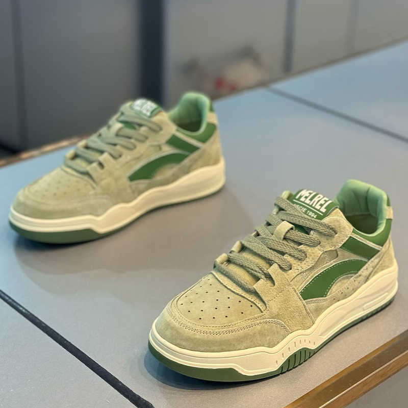 European Station Men’s Breathable Thick-Soled Casual Sneakers