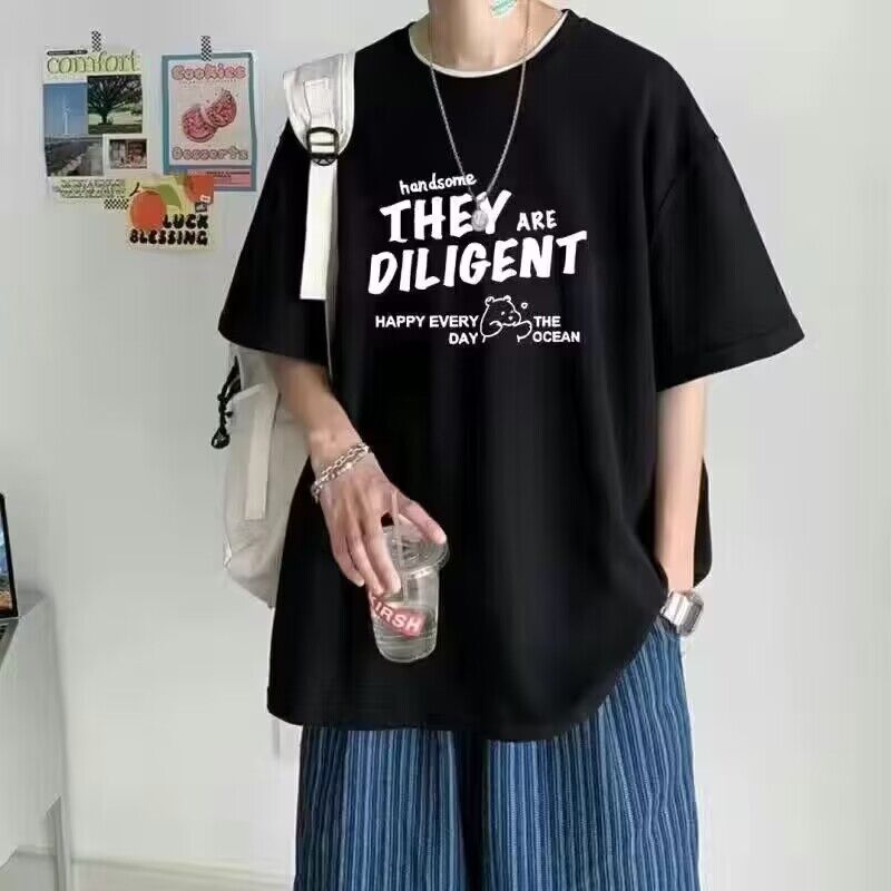 Oversized Hong Kong Style T-Shirt – Trendy Summer Hip-Hop Tee